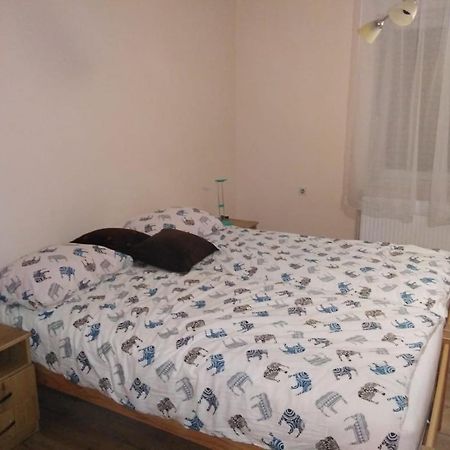 Evelin Sobe Apartment Бачка Топола Екстериор снимка