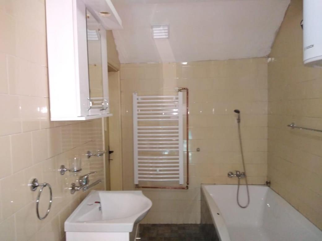 Evelin Sobe Apartment Бачка Топола Екстериор снимка